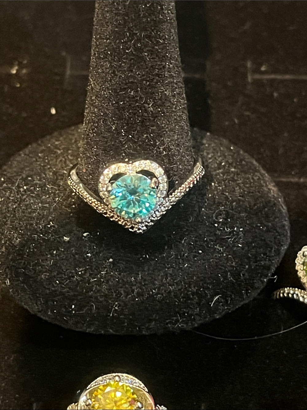 Moisenitte Heart Ring with Blue-Green Gemstone silver alloy
